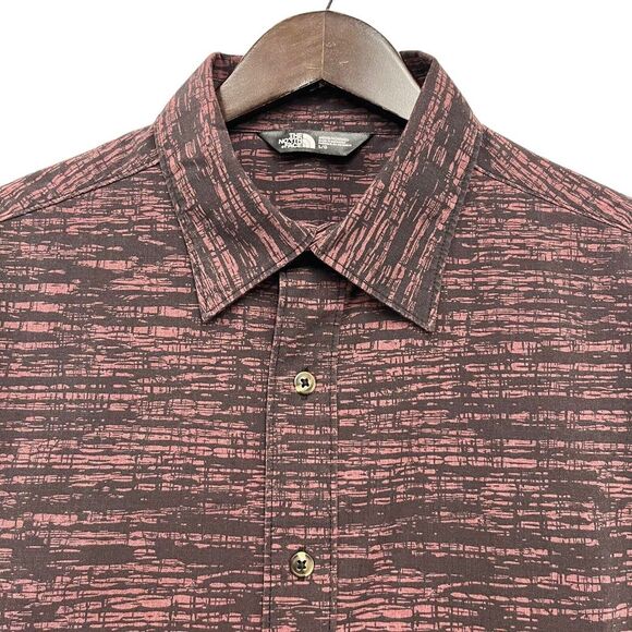 The North Face Men's Button Front Shirt Outdoor Hiking Eggplant Geometric L euc - Picture 1 of 7
